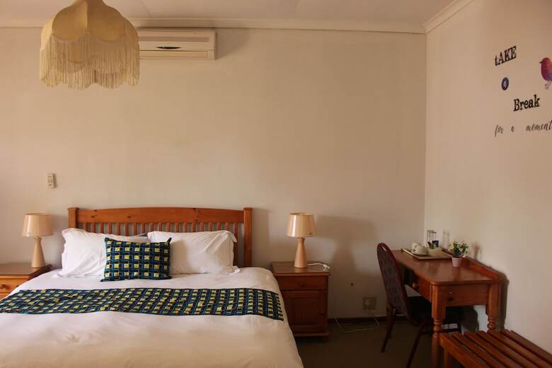 Bed & Breakfast 11 Eland Guest House
