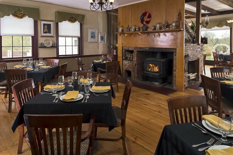 Bed & Breakfast Wakefield Inn & Restaurant