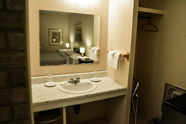 Posada The Shawville Hotel