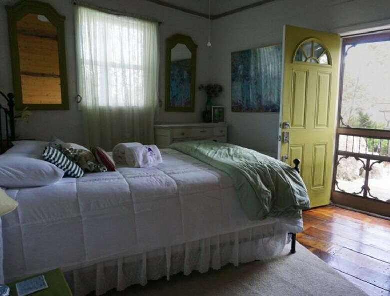 Bed & Breakfast The Purple Martin Inn