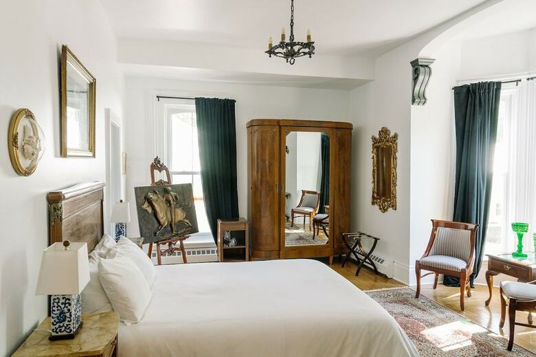 Hotel Merrill House