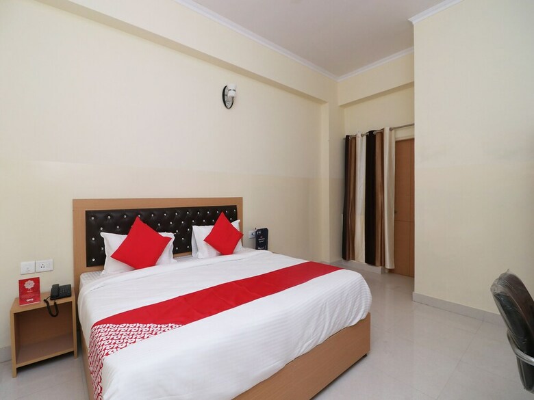 Oyo 28629 Hotel Crosswind