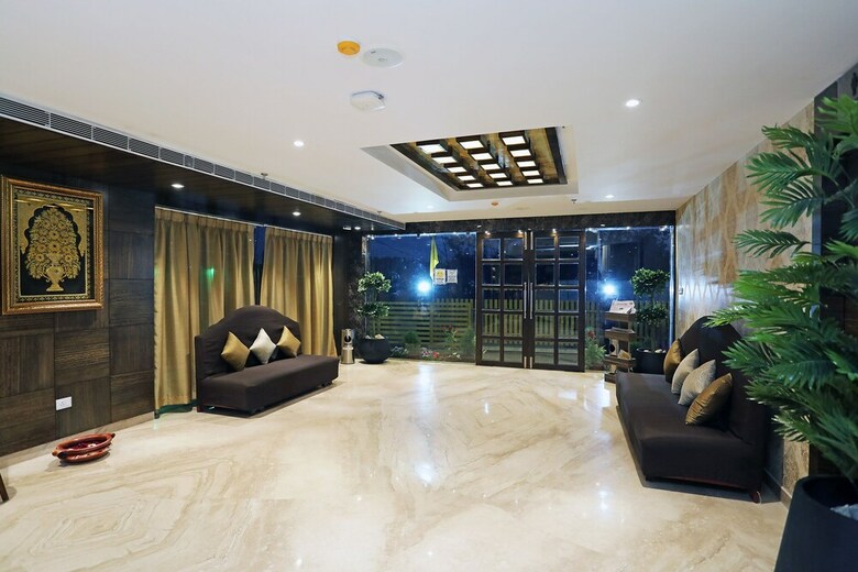 Hotel Oyo 28757 Pikus Inn