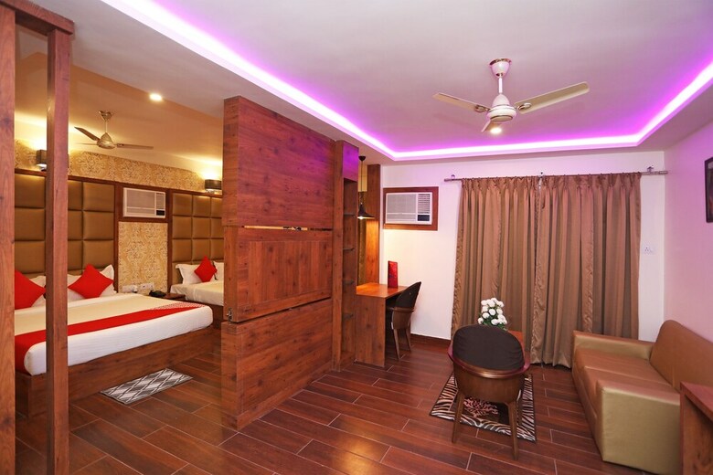 Hotel Oyo 28757 Pikus Inn