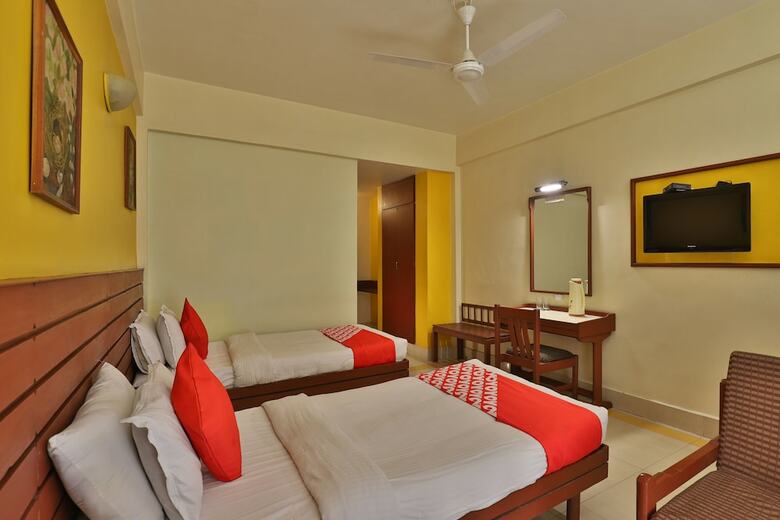 Oyo 24534 Hotel President