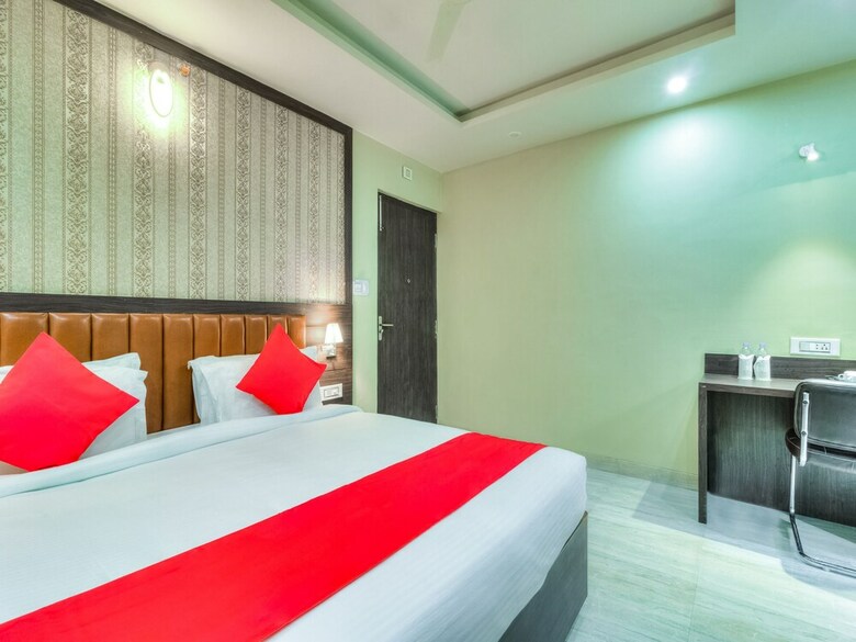 Hotel Capital O 28710 Mamta International