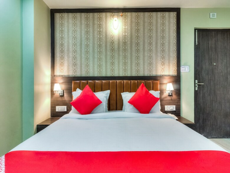 Hotel Capital O 28710 Mamta International