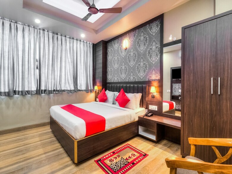 Hotel Capital O 28710 Mamta International