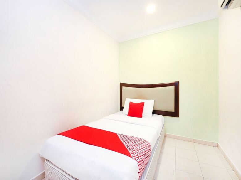 Oyo 775 Hotel Sahara Inn