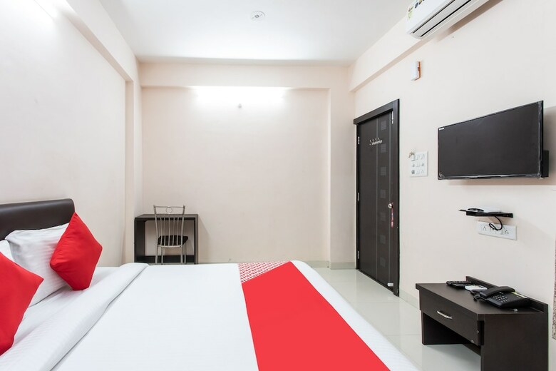 Oyo 27654 Hotel Grand Valley