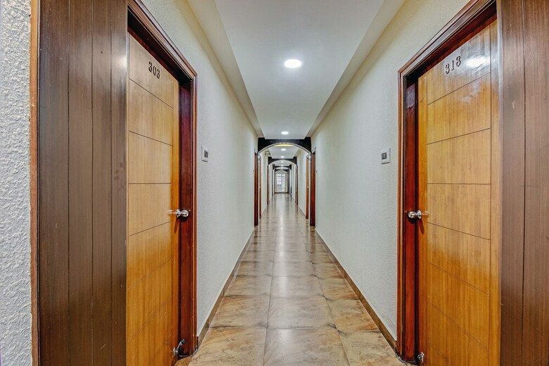 Hotel Oyo 19559 Pavithra Paradise