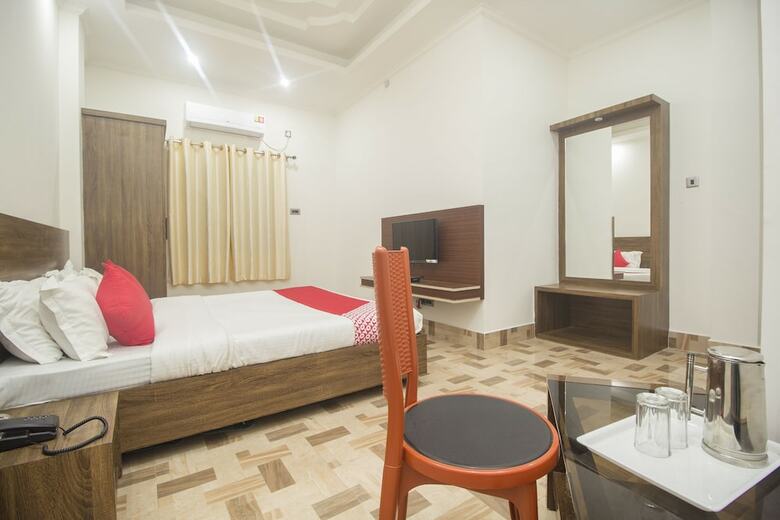 Oyo 29258 Hotel Debrani International