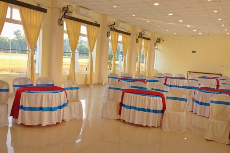 Oyo 29258 Hotel Debrani International