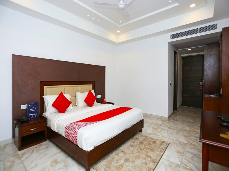 Hotel Oyo 15908 Cherish