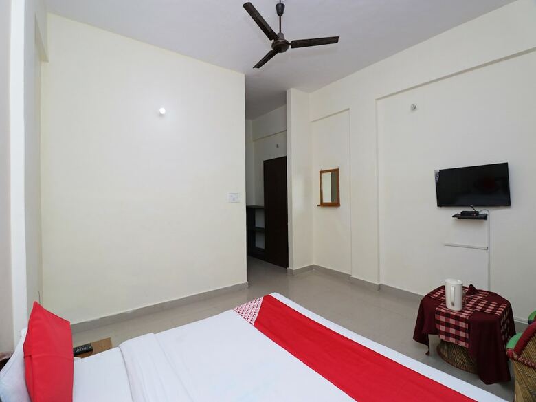 Oyo 24489 Hotel Greenwood