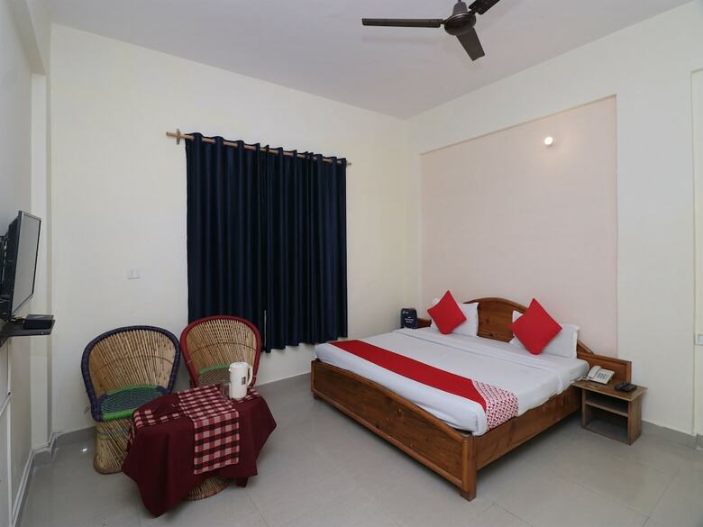 Oyo 24489 Hotel Greenwood