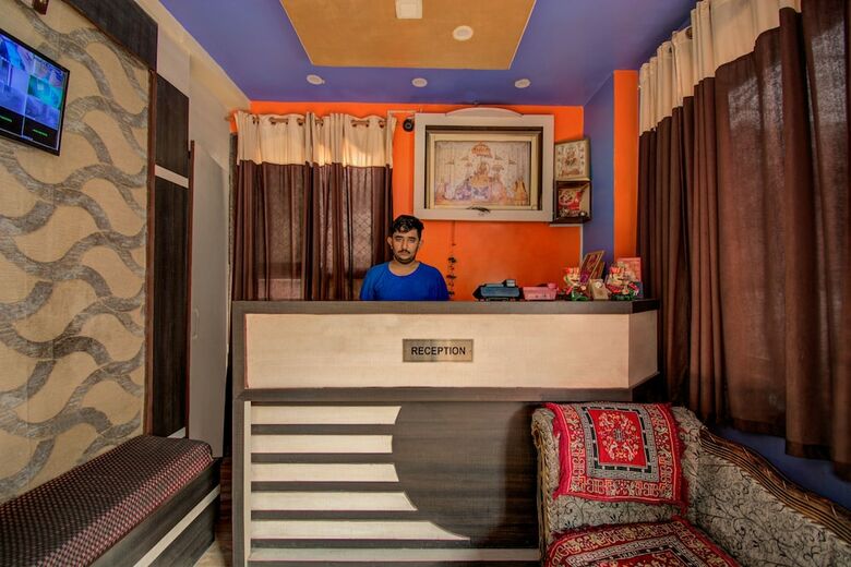 Oyo 23108 Hotel Bagga Vilas