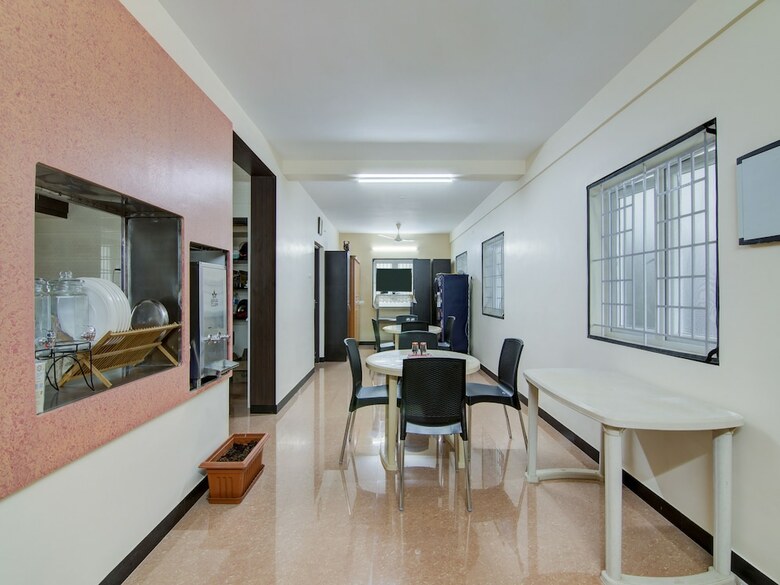 Hotel Oyo 24147 Royal Stay