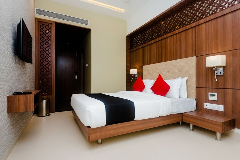 Capital O 28004 Hotel Mathoshree