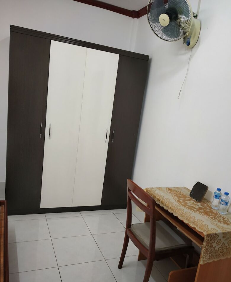 Hotel Baaris Residency & Apartment