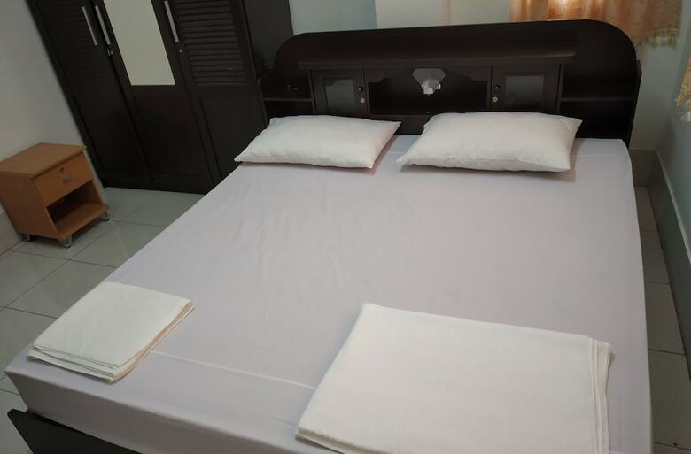 Hotel Baaris Residency & Apartment