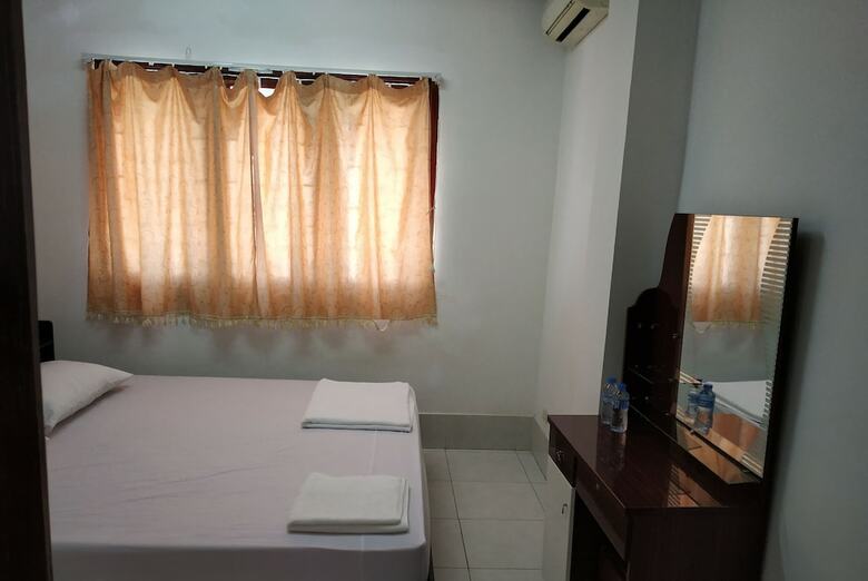 Hotel Baaris Residency & Apartment