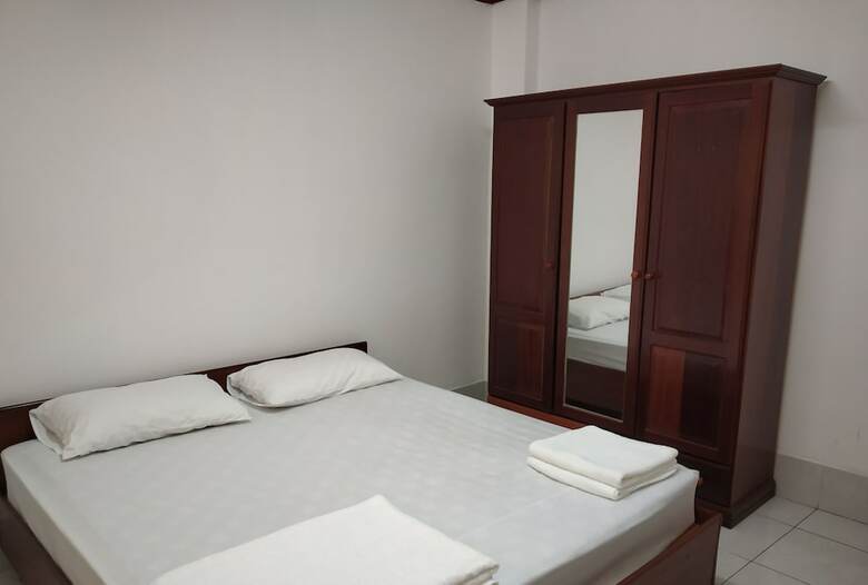 Hotel Baaris Residency & Apartment