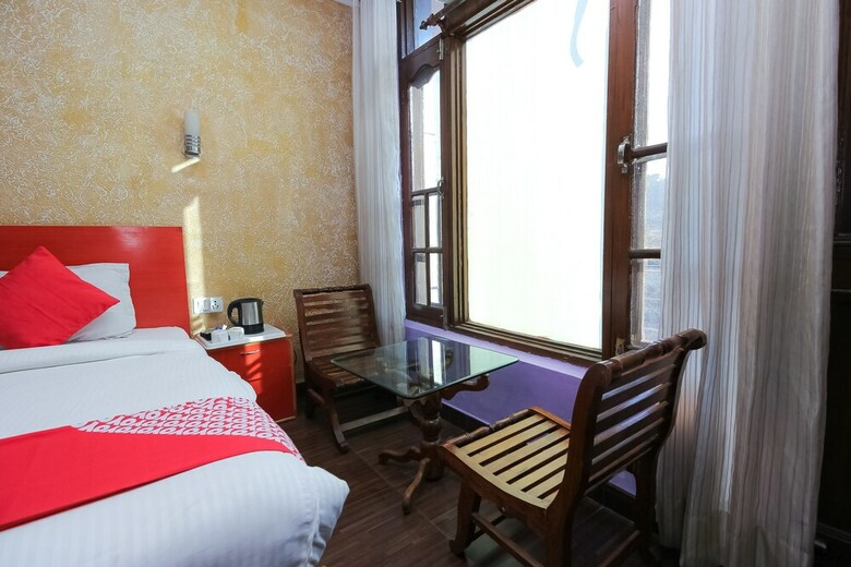 Oyo 8367 Hotel The Woodz