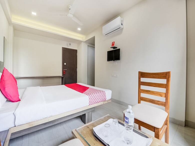 Oyo 28164 Hotel Shubham Inn
