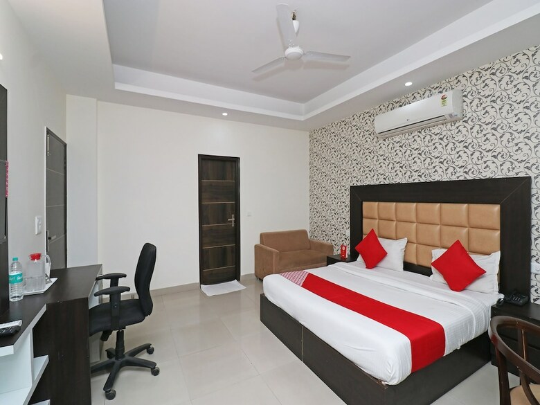 Oyo 28616 Hotel New View
