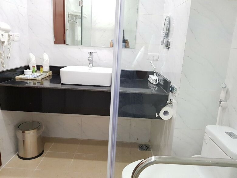 Relax Ha Long Hotel