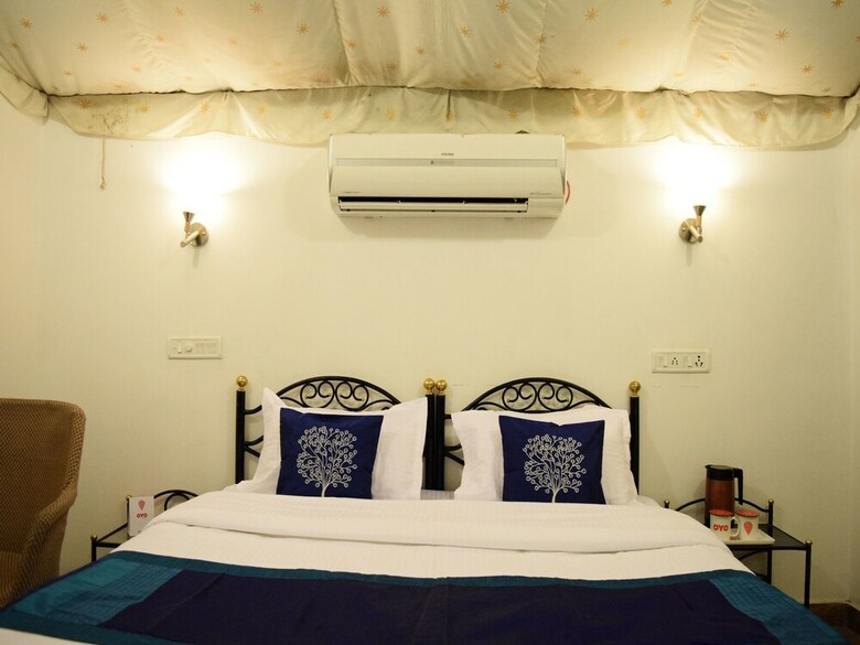Hotel Oyo 4353 Aravali Tent Resort