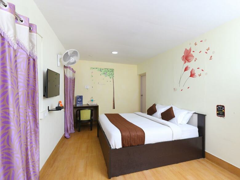 Hotel Oyo 7697 India Gate Par View