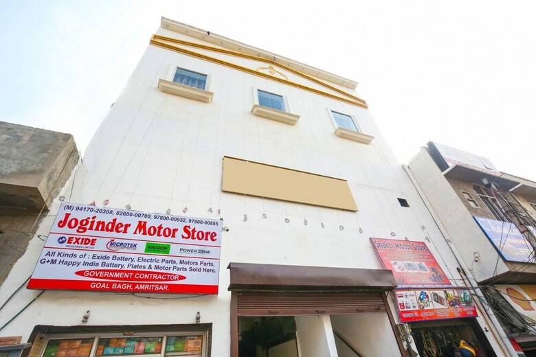 Oyo 24851 Hotel R Continental