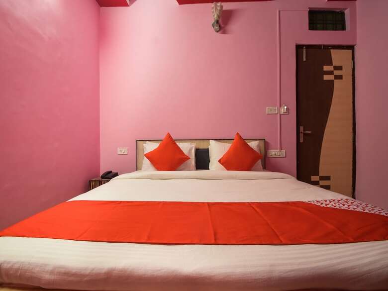 Oyo 18425 Hotel Blue Mountain