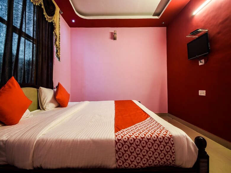 Oyo 18425 Hotel Blue Mountain