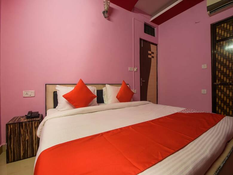 Oyo 18425 Hotel Blue Mountain