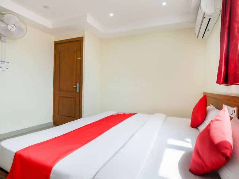 Hotel Oyo 27738 Ghala Residency Inn