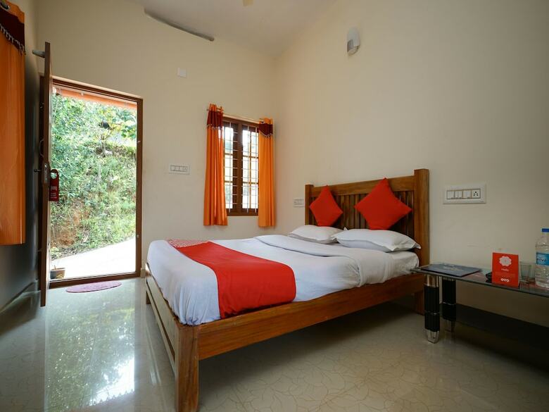 Hotel Oyo 13548 Leaf Garden Cottage