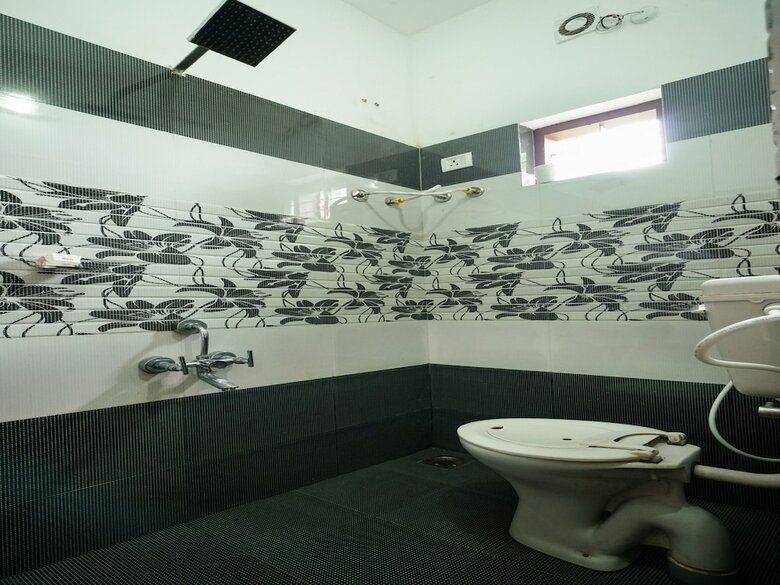 Hotel Oyo 13548 Leaf Garden Cottage