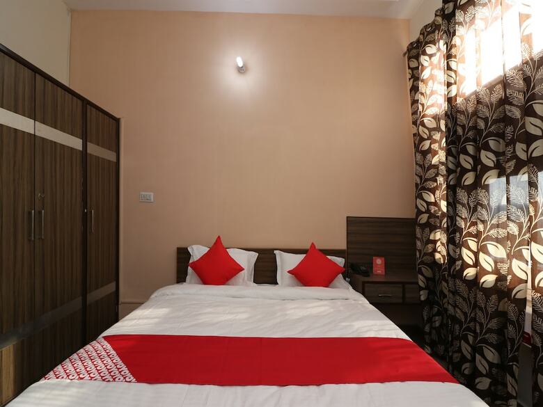 Hotel Oyo 23246 Mann Bed And Breakfast