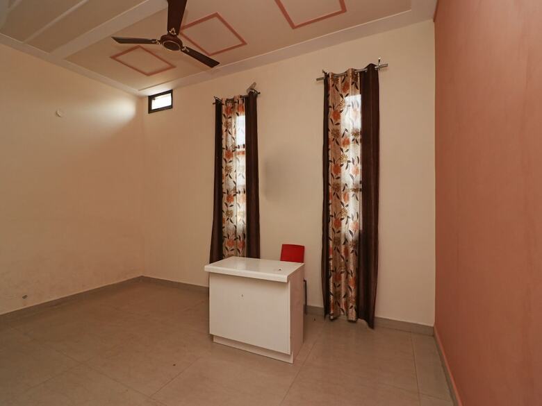 Hotel Oyo 23246 Mann Bed And Breakfast