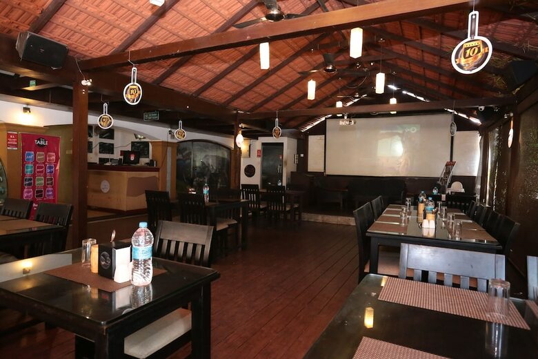 Hotel Oyo 28424 Coastal Residency