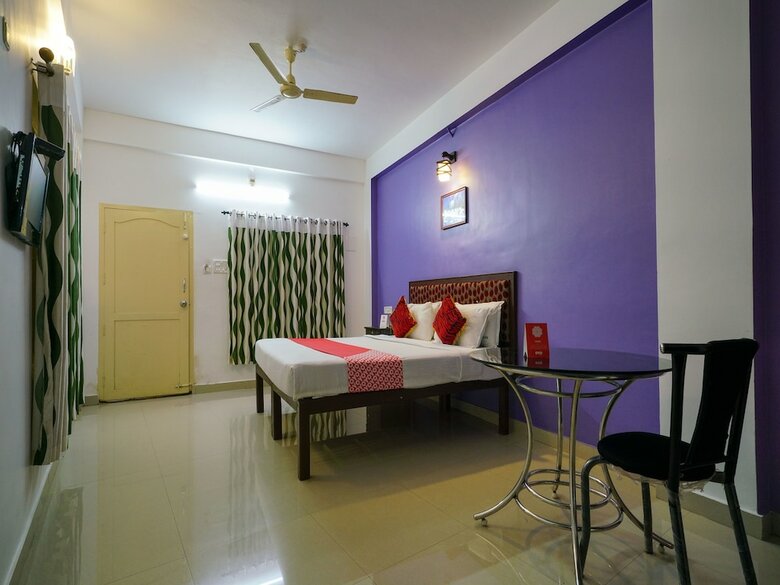 Hotel Oyo 16617 Rayan Residency
