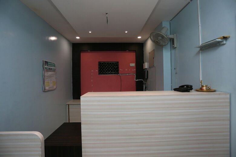 Oyo 27016 Hotel Sai Siddhi