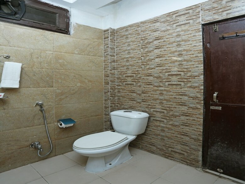 Hotel Oyo 17186 Sunshine