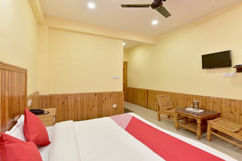 Oyo 16988 Hotel White Orchid
