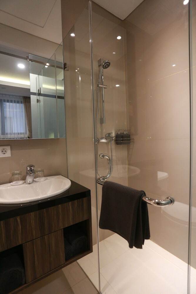 Bed & Breakfast S7 Suites Gandaria