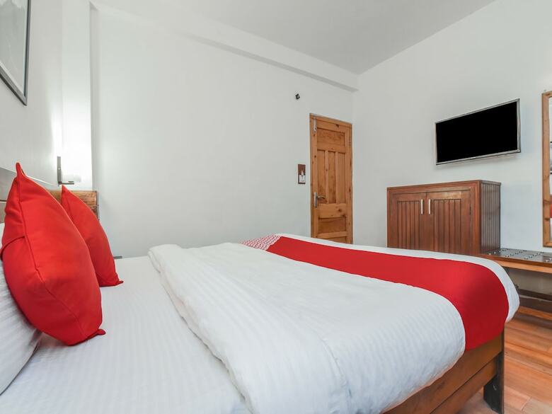 Oyo 13410 Hotel Sunflower