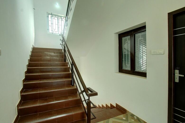 Hotel Oyo 24597 Dheeran Home Stay